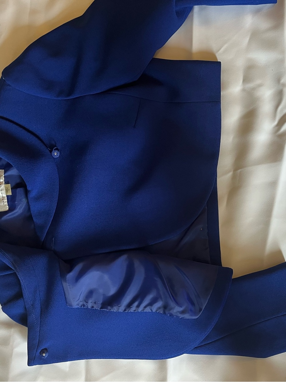 Tahari Crop Jacket Size 6 - Picture 4 of 7